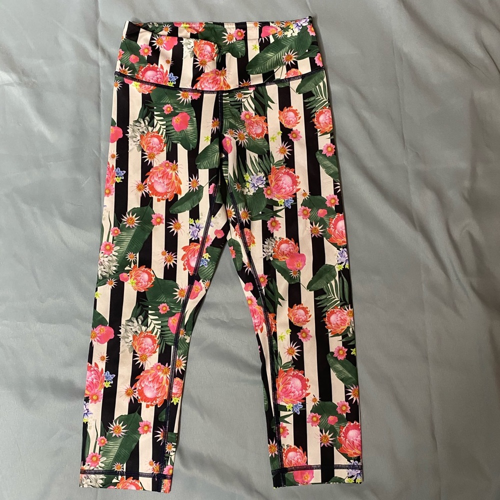 Lululemon Wonder Under Crop *limited addition*